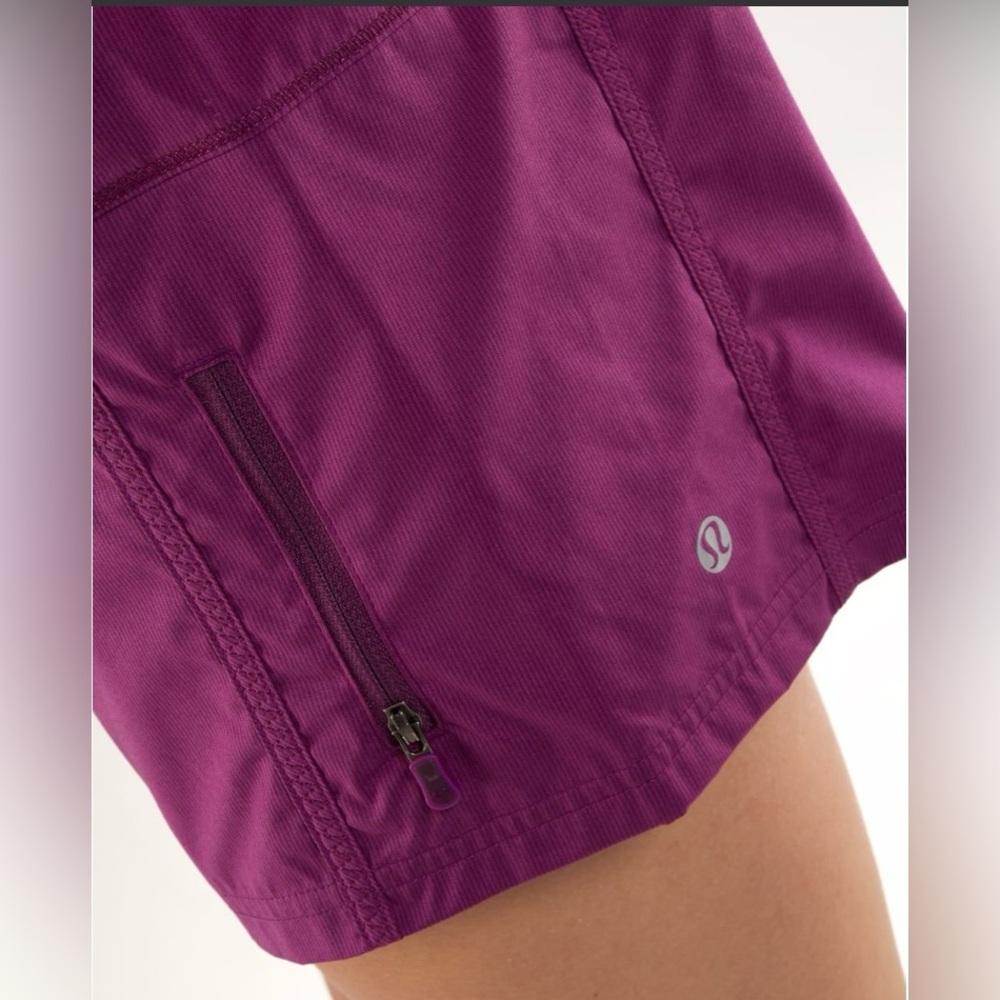 Lululemon All Sport Short
Dew Berry / Heathered Dew Berry
-EUC-Sz 6 - Picture 4 of 12
